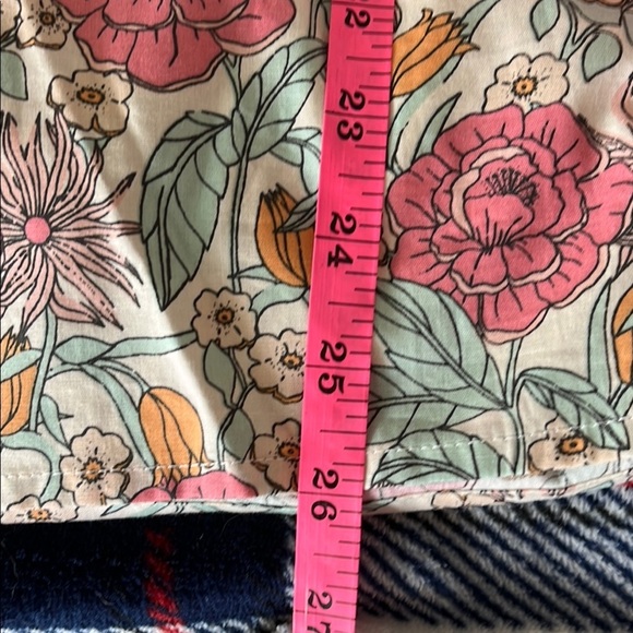 BiBi Floral Ruffled Blouse in Pink and Cream - Picture 7 of 9